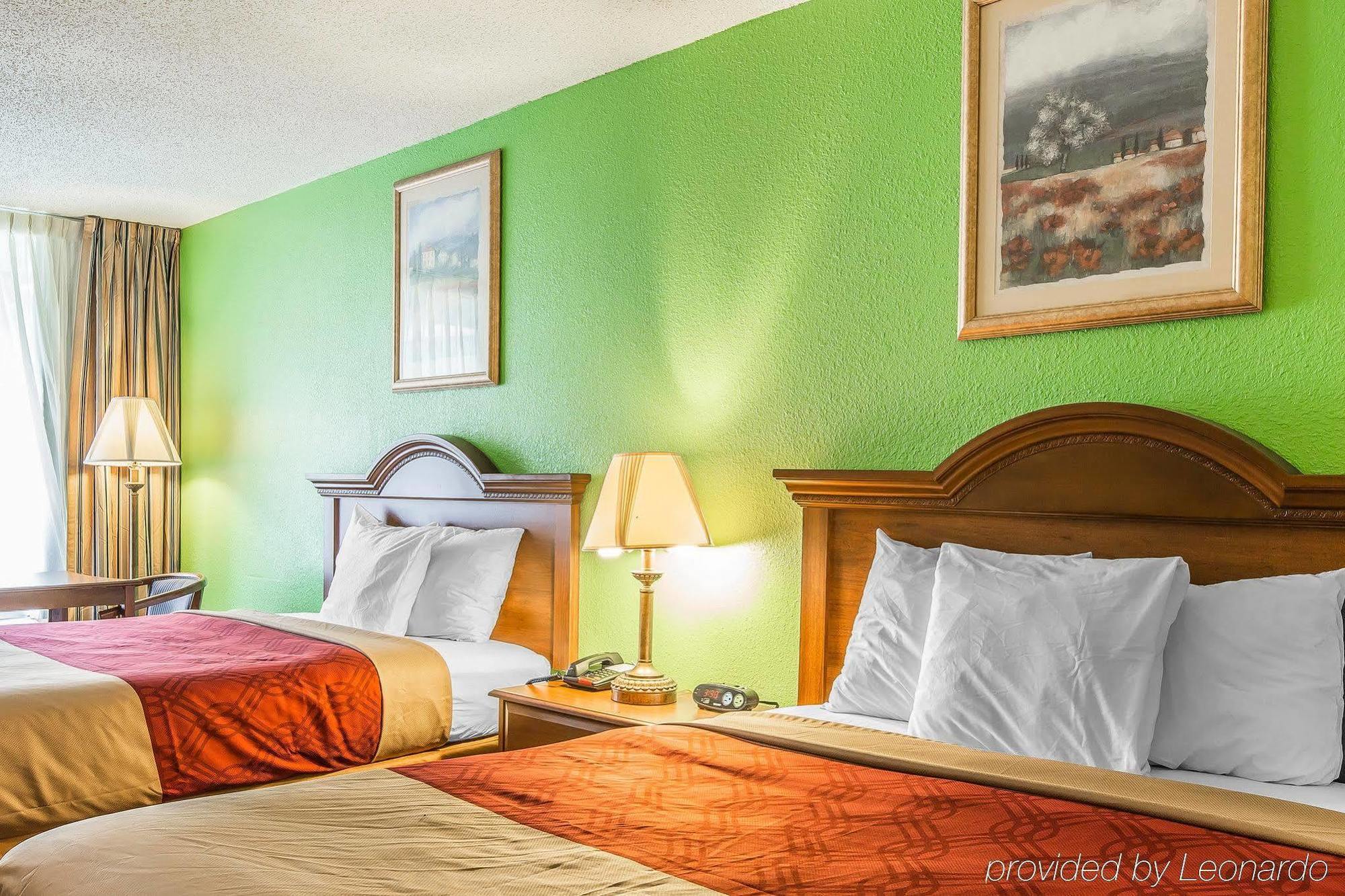 Econo Lodge Douglas Exteriér fotografie